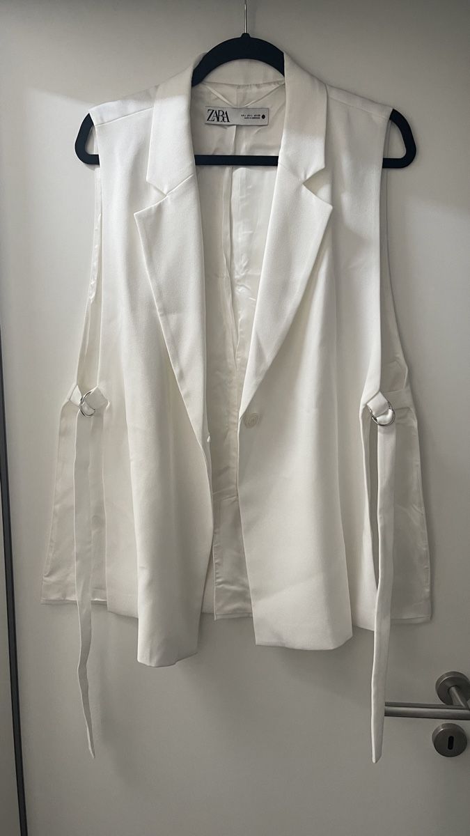 Zara Gilets & Westen: Zara Weste weiss, Gr. L – Neu (gemäss Beschreibung) aus Lausen von sim_hgp6 6