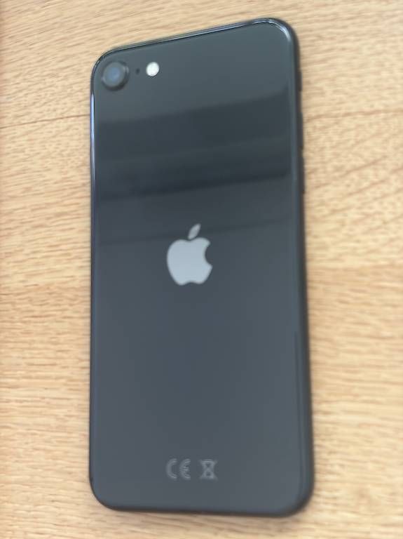 Portables: Iphone SE 2020 – D'occasion à Oetwil a.d. Limmat par Walli.one 3