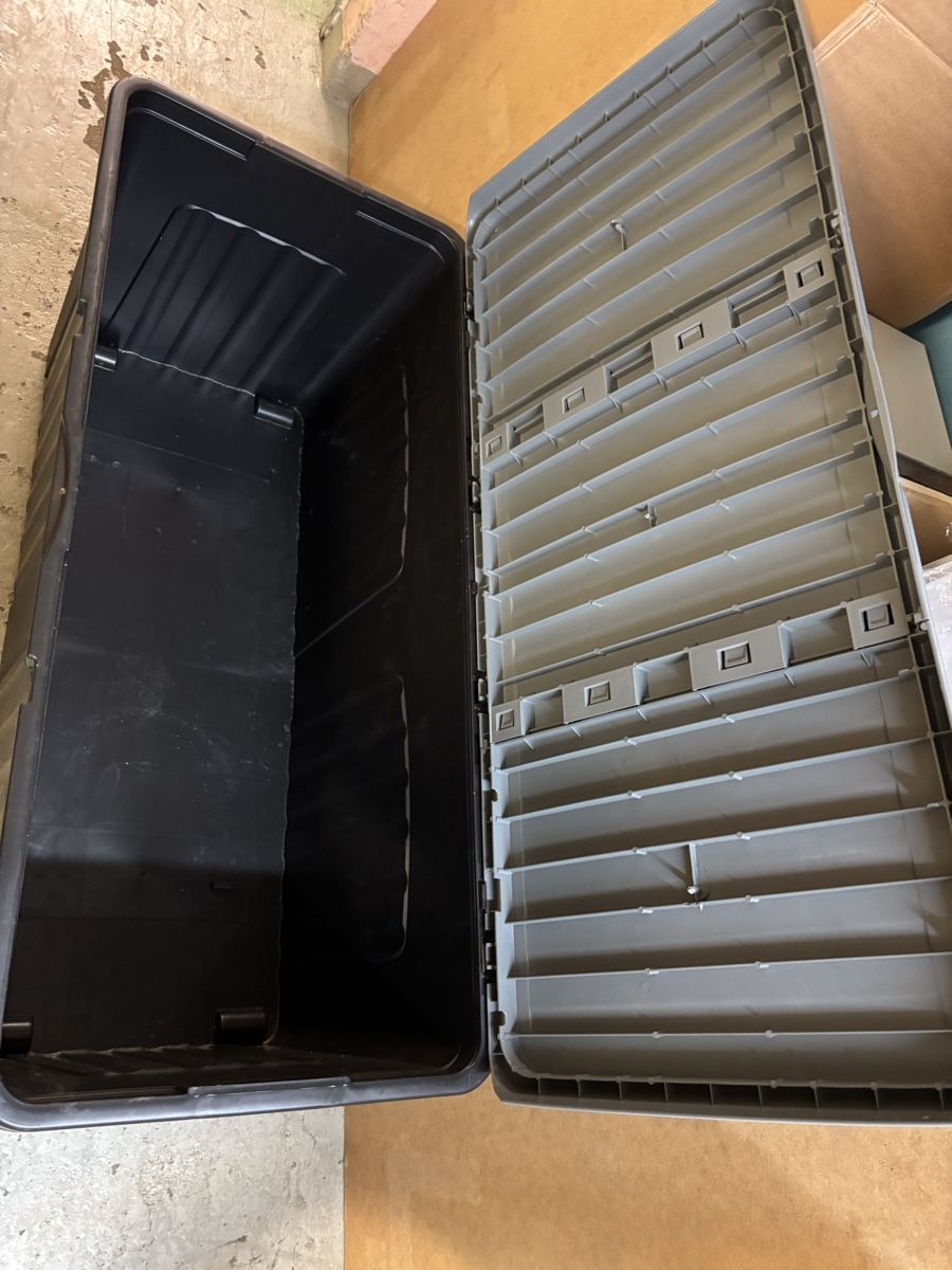 Truhen: Gartenbox stabil – Gebraucht aus Zug von Deks 2