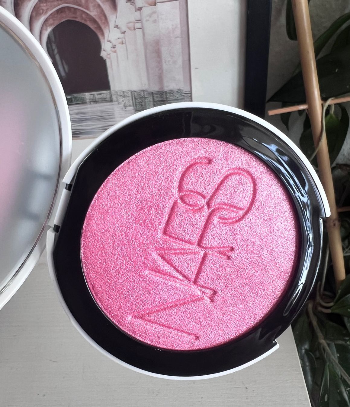 Nars Make-up: NARS LIGHT REFLECTING LUMINIZING BLUSH – Neu (gemäss Beschreibung) aus Effretikon von YaMn 5