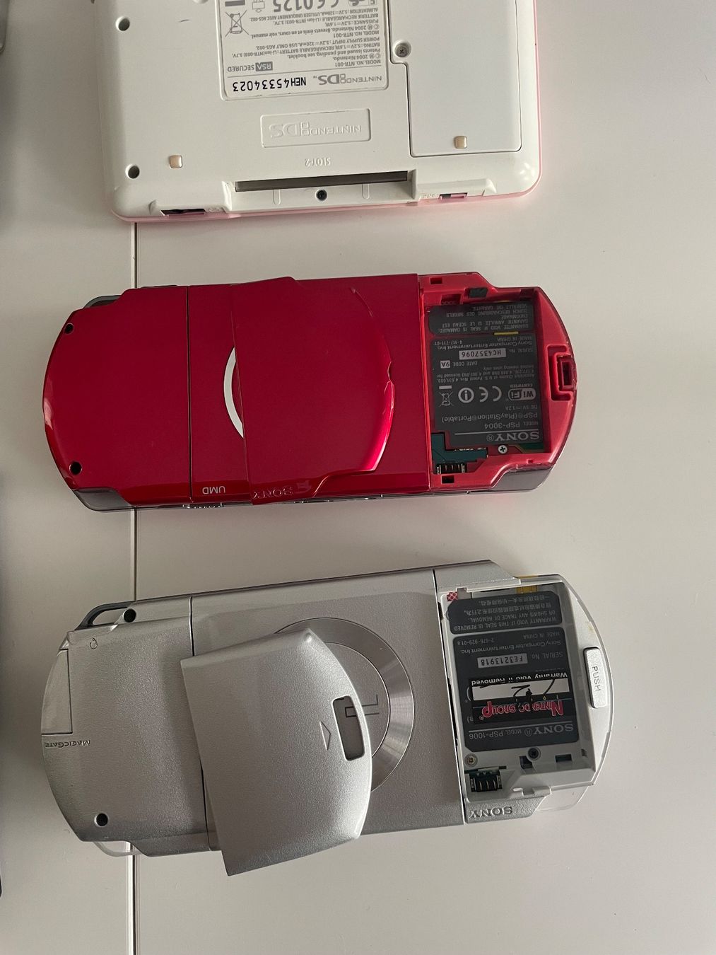 Nintendo Console: Diverse Nintendo PSP DS Unkontrolliert – Usato da Dällikon venduto da buyandbehappy 2