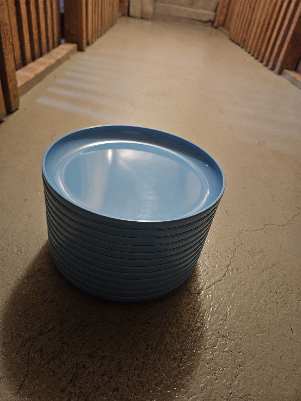 Assiettes: 12 Betzold Teller Blau neu – Neuf avec emballage d'origine à Oetwil am See par akkawi 1