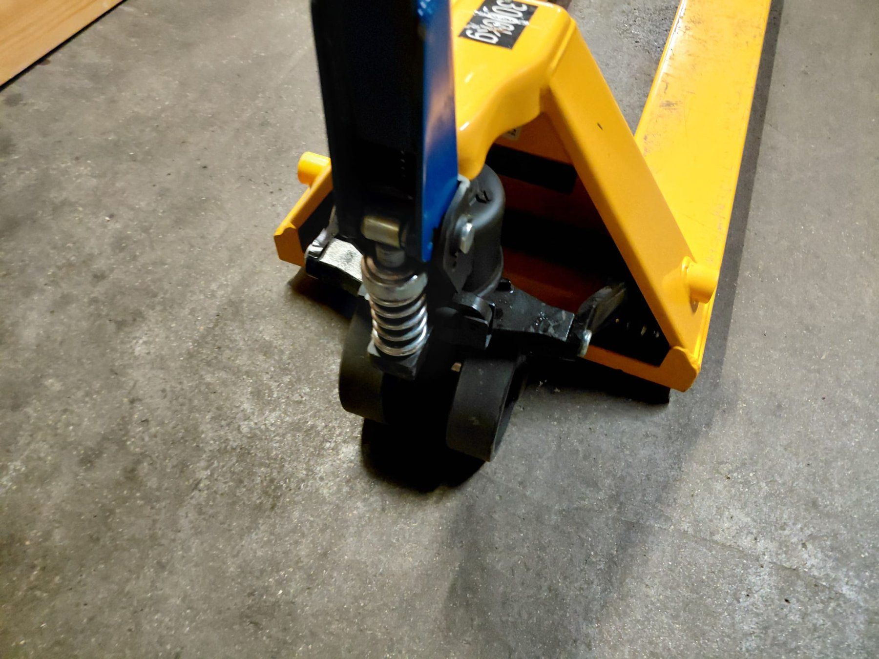 Carrelli elevatori e a forche: Hubwagen SECO, 3000 kg – Usato da Ulisbach venduto da MSH01 2