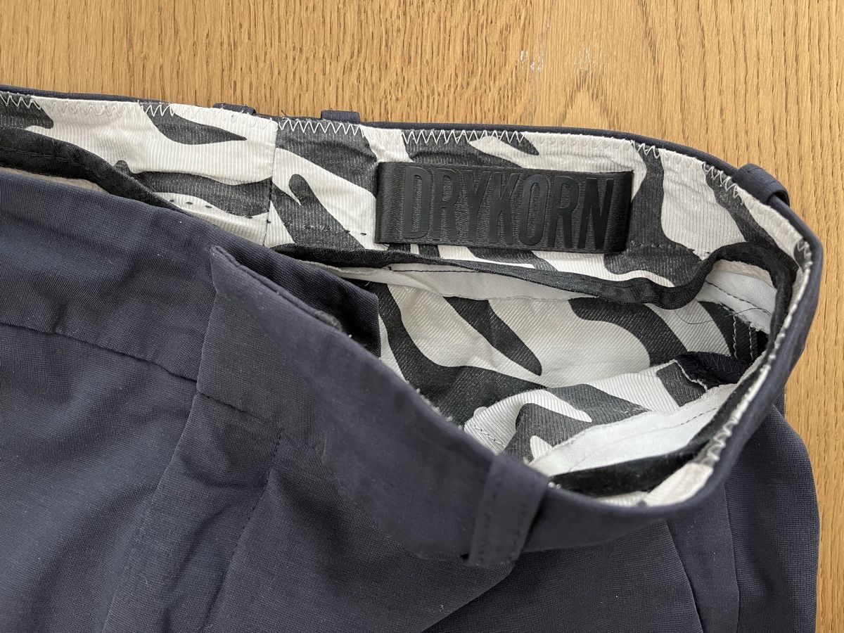 Drykorn Hosen: Hose von Drykorn Emom 27/32 – Gebraucht aus Olten von ElGergonito 1