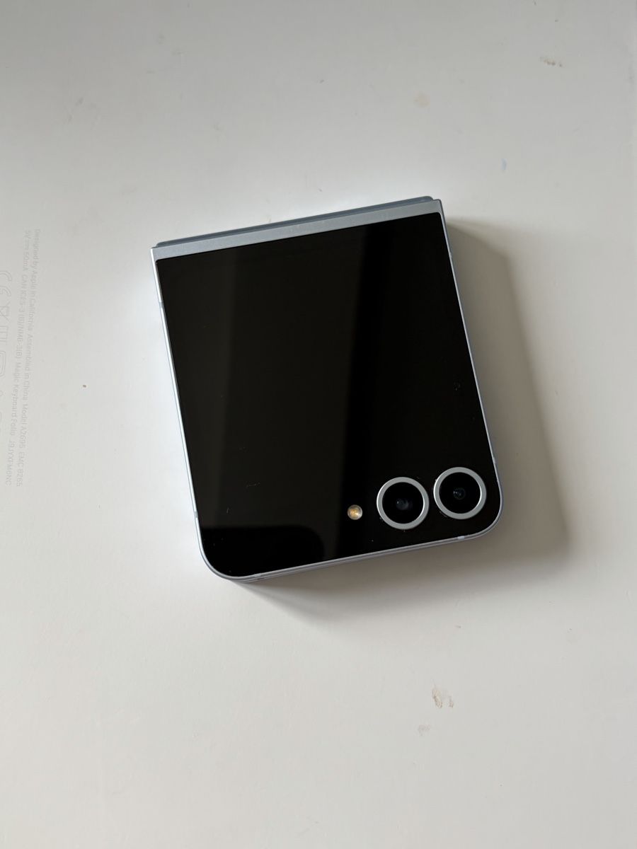 Samsung Handys / Smartphones: Samsung Galaxy z Flip 6 – Gebraucht aus Signau von leo_b2fx