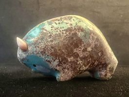 Authentique Fétiche Bison Zuni – Sculpteur Lynn Quam