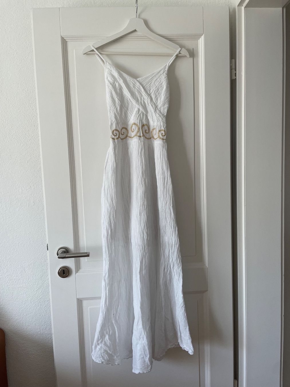 Kleider: Weisses Sommerkleid, Gr. ONE SIZE, Baumwolle – Gebraucht aus Forch von sos_p65r