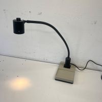 Praktische Tisch Arbeitslampe von Waldmann