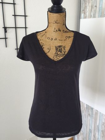 Damen T-Shirt CHICORÉE V-Ausschnitt Grösse S schwarz 