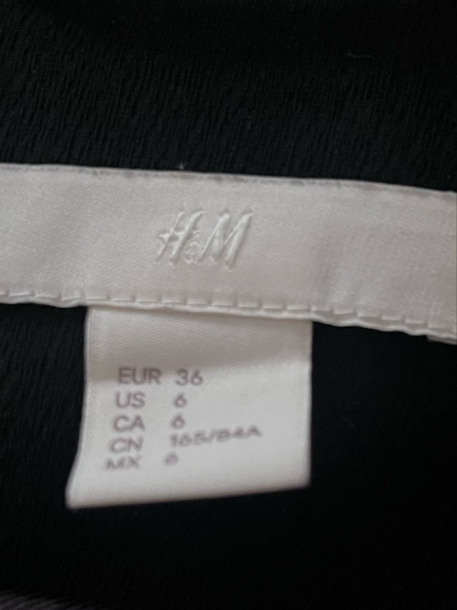 H&M Completi & Tailleur: Blazer schwarz H&M Gr 36 – Usato da Baden venduto da Didi_sunshine 4