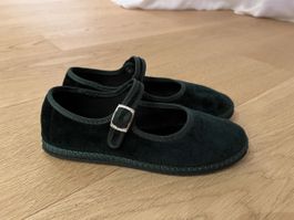 Piedaterre girls dark green velvet shoes, size 32