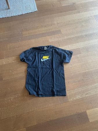 Herren T-Shirt Nike schwarz Grösse M guter Zustand