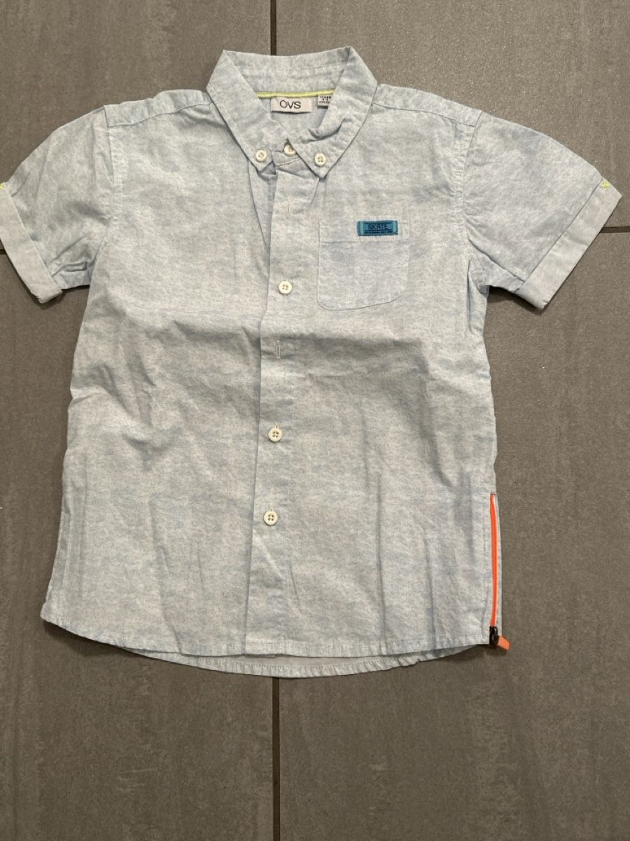 Chemises, T-shirts & Polos: Kurzarm Hemd Gr.110 – D'occasion à Pratteln par Nala78
