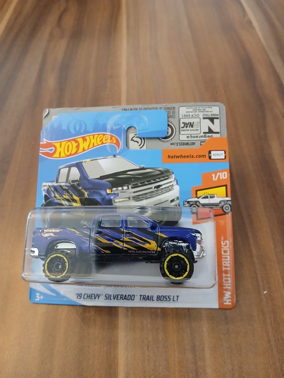 Hot Wheels 1:64 Chevy Silverado Trail Boss LT 2019 – Édition Mainline #2/10 – Neuf – Jaune