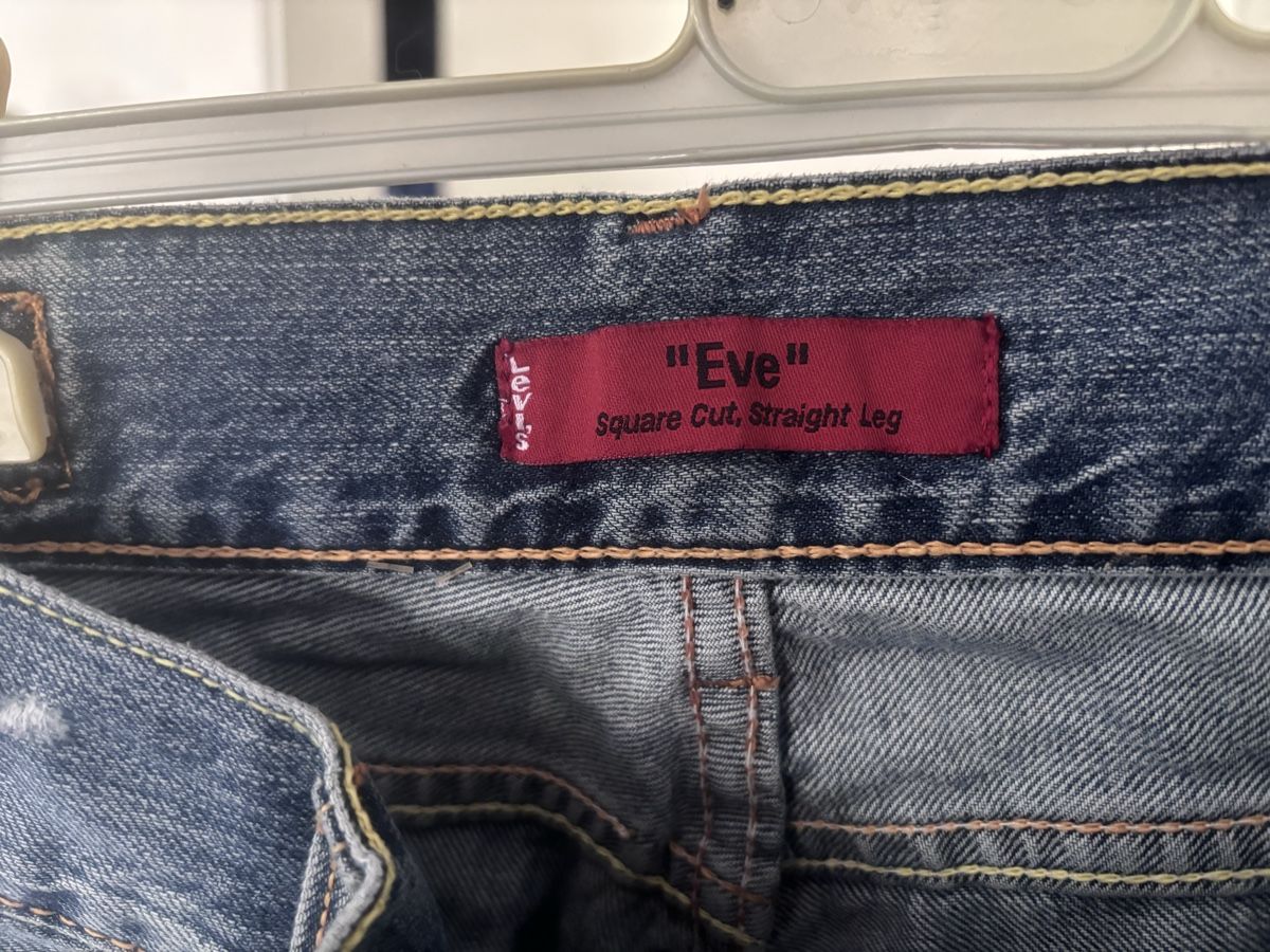 Levi's Jeans: Levi’s EVE – Nuovo (secondo la descrizione) da Salgesch venduto da ago_th8v 1