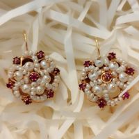 Ohrringe aus 12-karätigem Gold mit Perlen  Rubinen NEW PRICE