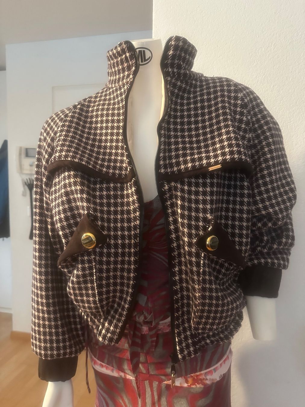 Stoffe: STOFF – Neu (gemäss Beschreibung) aus Bottighofen von M.O.L