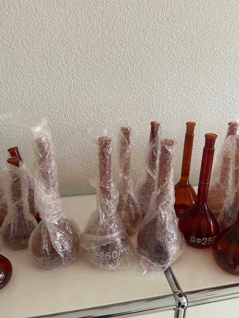 Tutti gli attrezzi: Labor Messkolben 110 Stk. Brand  blauband – Usato da Laupersdorf venduto da Borer_Liquidationen 1