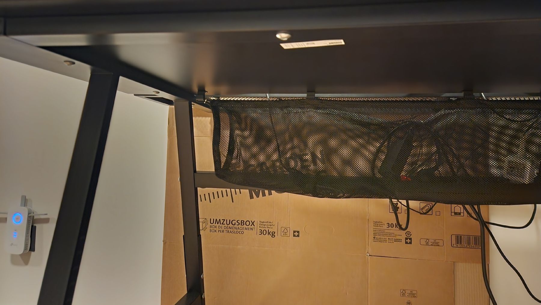Ikea Scrivanie: SCHREIBTISCH / DESK / Ikea Utespelare – Nuovo (secondo la descrizione) da Zürich venduto da mrs_kl5x 2