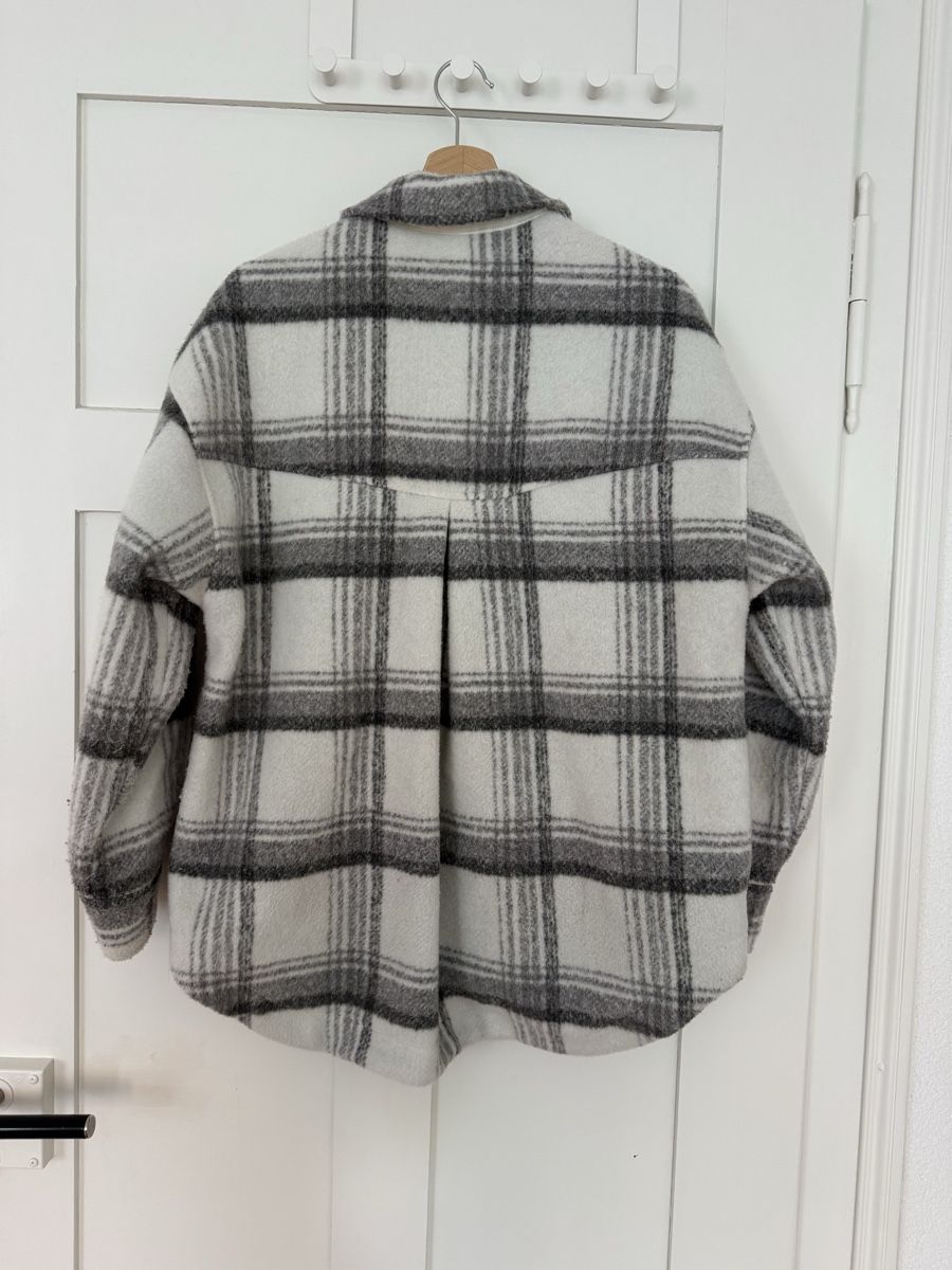 Vero Moda Giacche: Hemdjacke Karo – Usato da St. Gallen venduto da BiancaL11 1