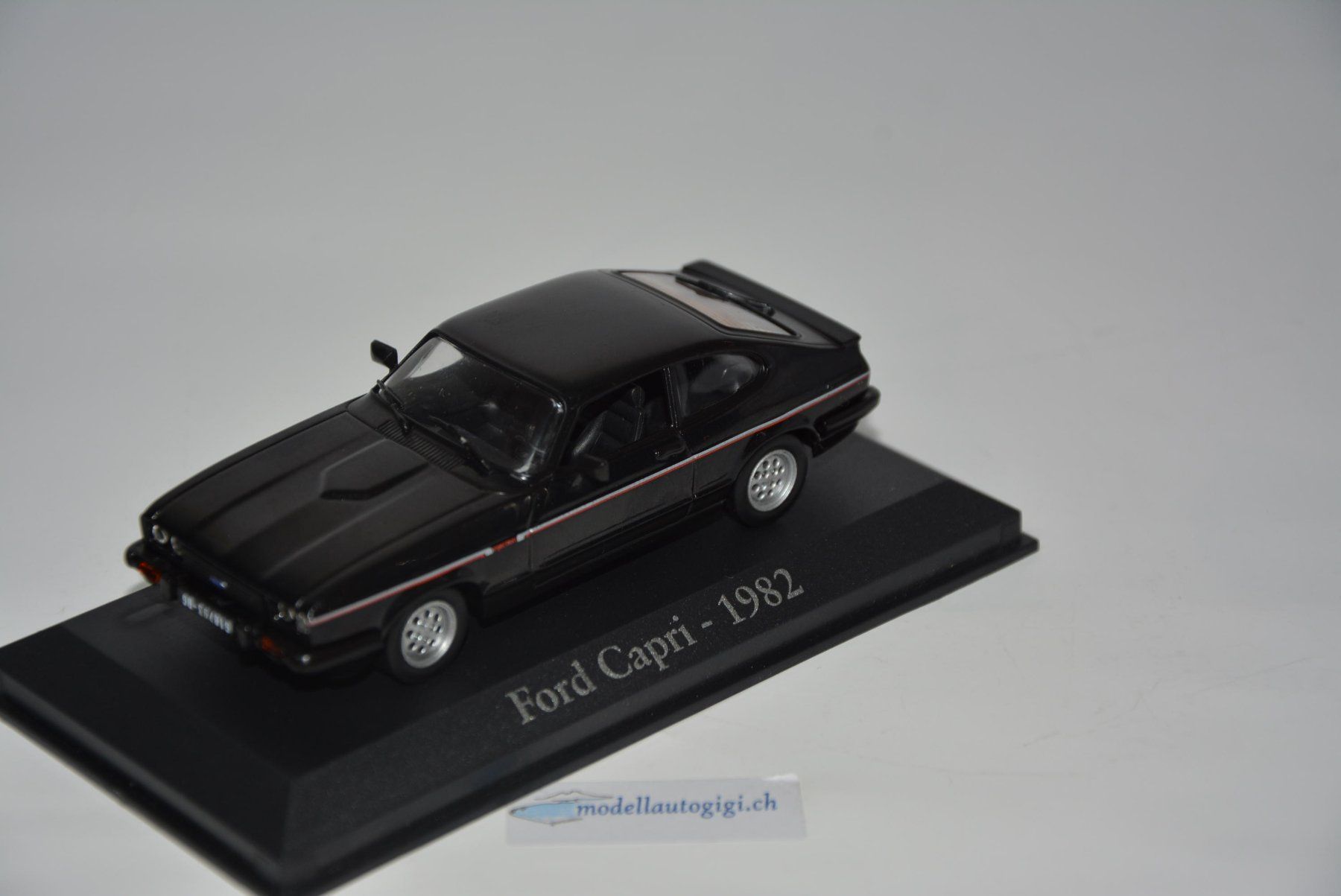 Ford Modellini d'auto: Ford Capri 1982 , 1:43 – Nuovo e nell'imballaggio originale da Goldach venduto da Feivel9 2