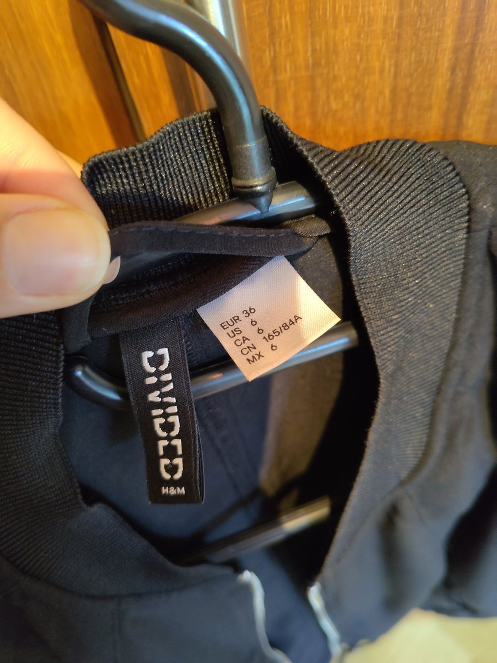 H&M Jacken: Jäckchen – Gebraucht aus Bern von Linii 1