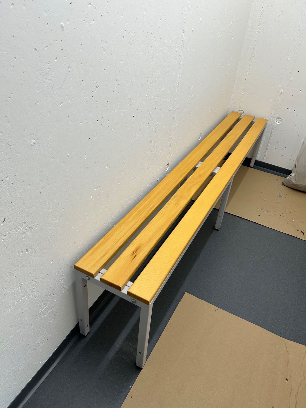 Panchine: Garderobenbank – Usato da Wetzikon ZH venduto da Madi68
