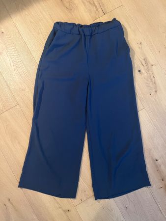 Culotte Stoffhose H&M – Stahlblau, elastischer Bund, Gr. 36