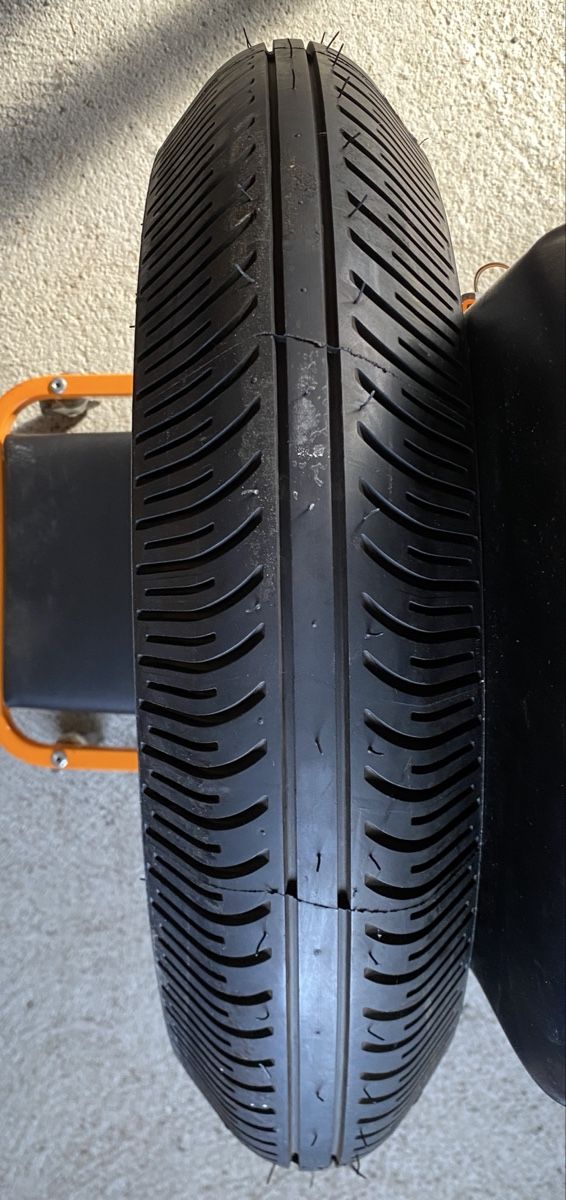 Pneumatici & Ruote complete: Michelin PowerRain 12/60-17 AV – Nuovo (secondo la descrizione) da Bevaix venduto da Aschnei1