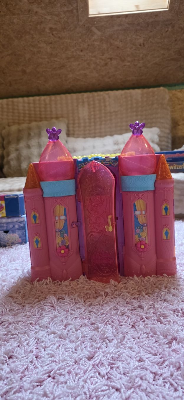Disney Giocattoli: Barbieschloss – Nuovo (secondo la descrizione) da Aeschi SO venduto da trindade 2