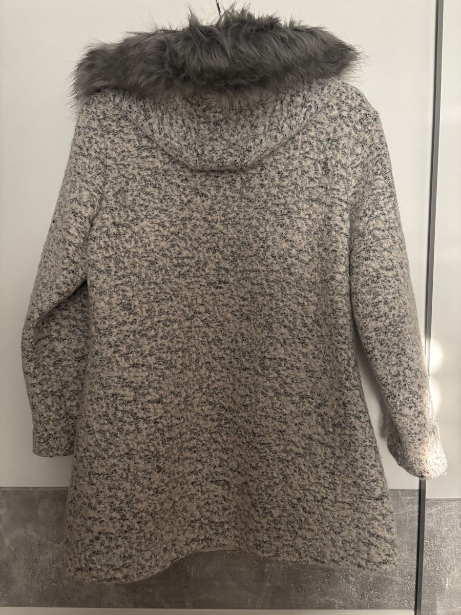 Cappotti: Manteau – Usato da Valeyres-sous-Montagny venduto da Elianinha21 1