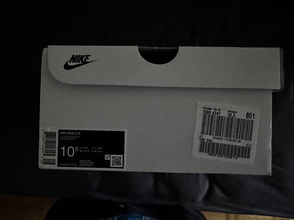 Scarpe da uomo: Nike Air Max 270 Neu Gr. 44.5 – Usato da Emmenbrücke venduto da Joel_TheKing_420 1