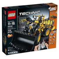 LEGO Technic 42030 Volvo L350F Radlader RC mit OVP