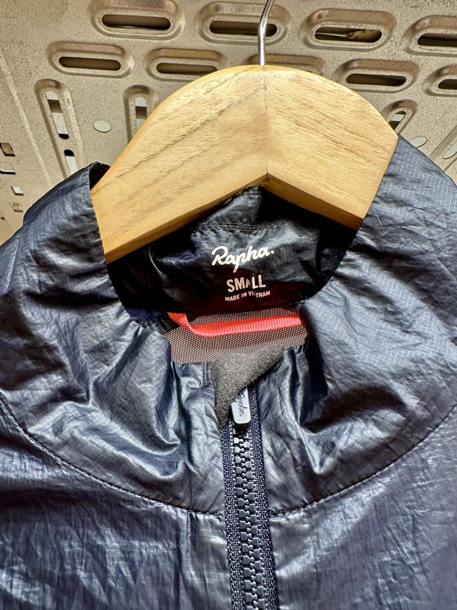 Rapha Gilet & Giacche: Rapha Lightweight Gilet EU Gr. S, Navy Blue – Usato da Zürich venduto da AssuredSelection 1
