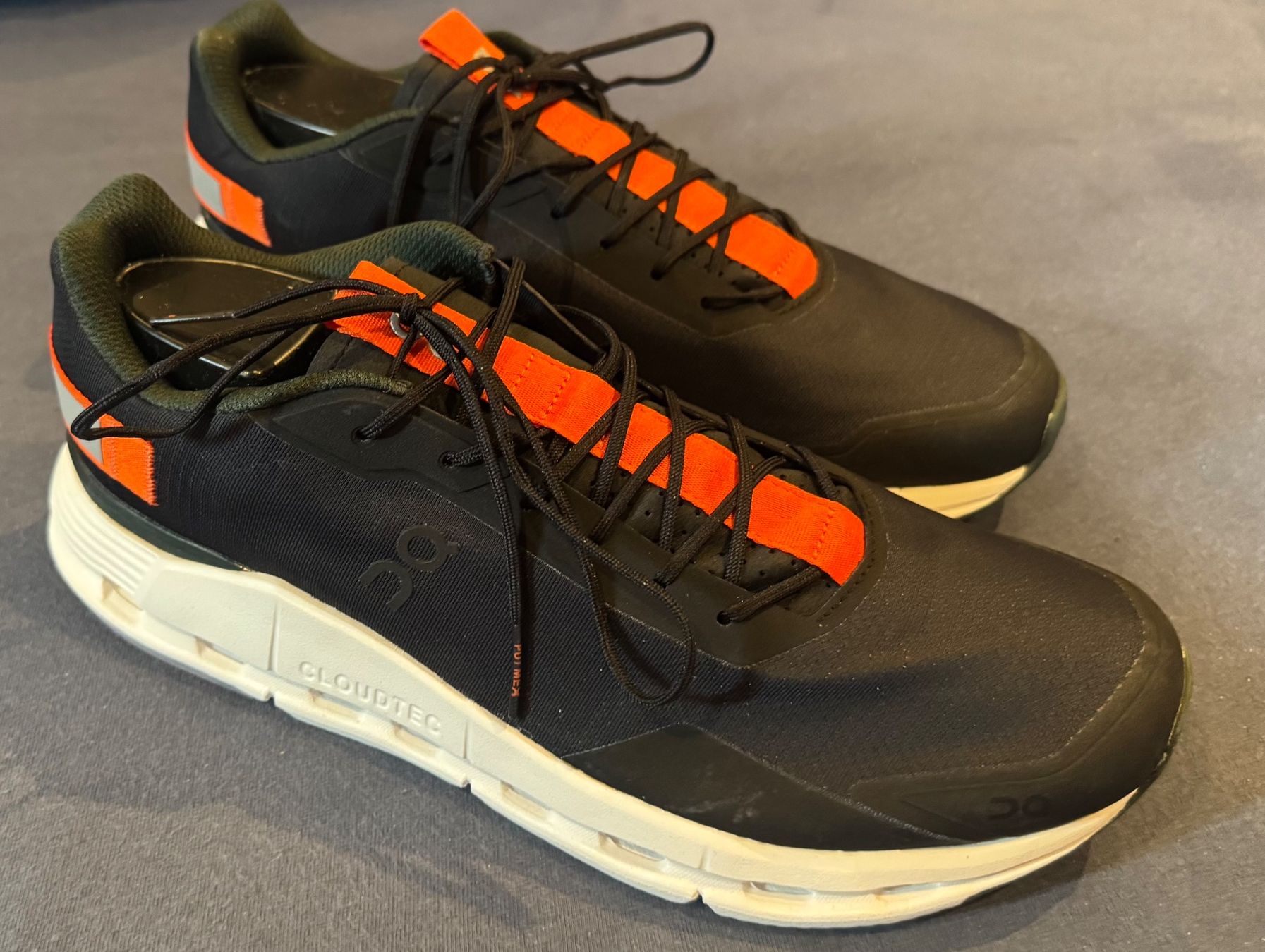 On Chaussures hommes: *** ON CLOUDNOVA FORM NEUE UND UNGETRAGEN *** – Neuf (Voir description) à Giumaglio par soloemi 1