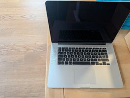 Macbook pro 15 zoll i7 16gb ram