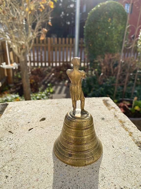 Campanacci mucche: antike Messing-Tischglocke Napoleon – Usato da Wil SG venduto da nicetohave54 2