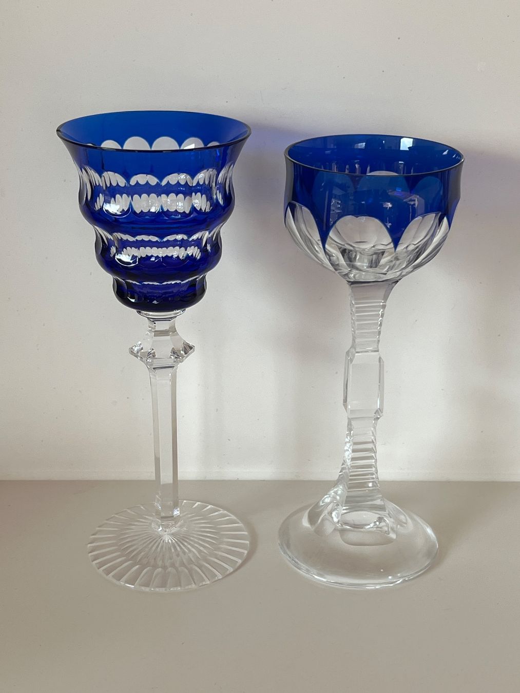 Bicchieri: 2 blaue Kristallgläser / Kelche – Usato da zürich venduto da Cf8000 7