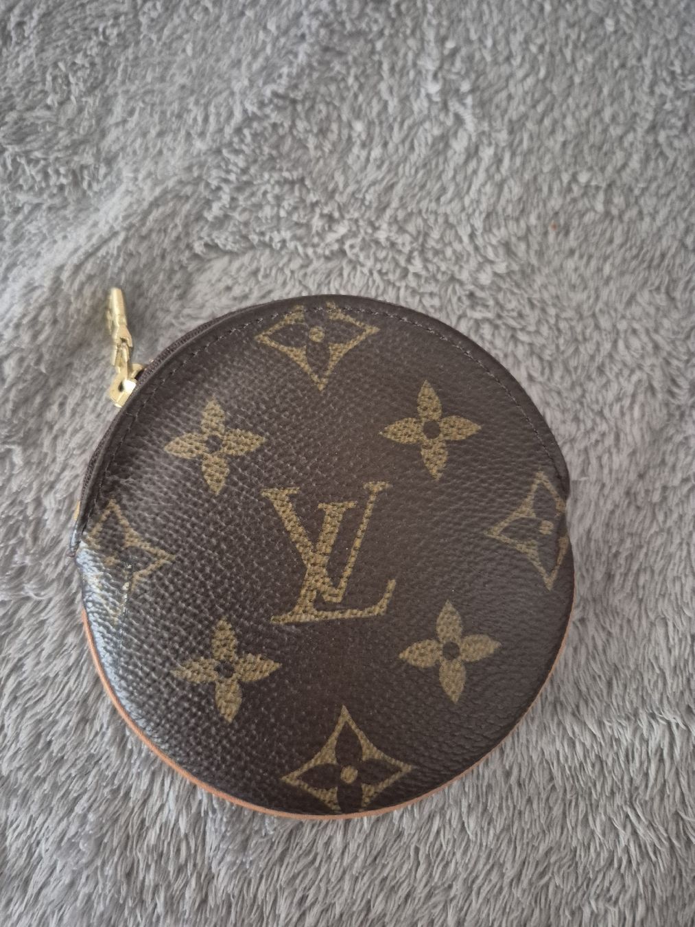 Louis Vuitton Accessori: Louis Vuitton Münzetui – Difettoso da Biel/Bienne venduto da mvfa88 1