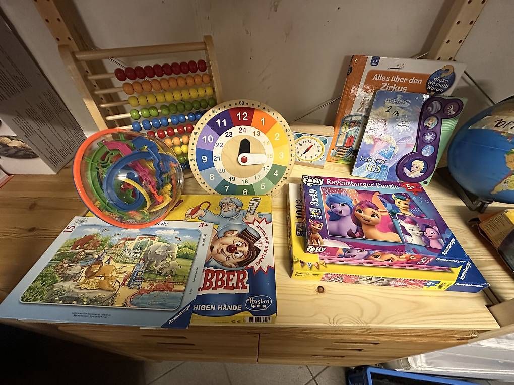 Spielzeuge: Diverse Spielzeuge Puzzl – Gebraucht aus Marbach SG von kha_s5m6