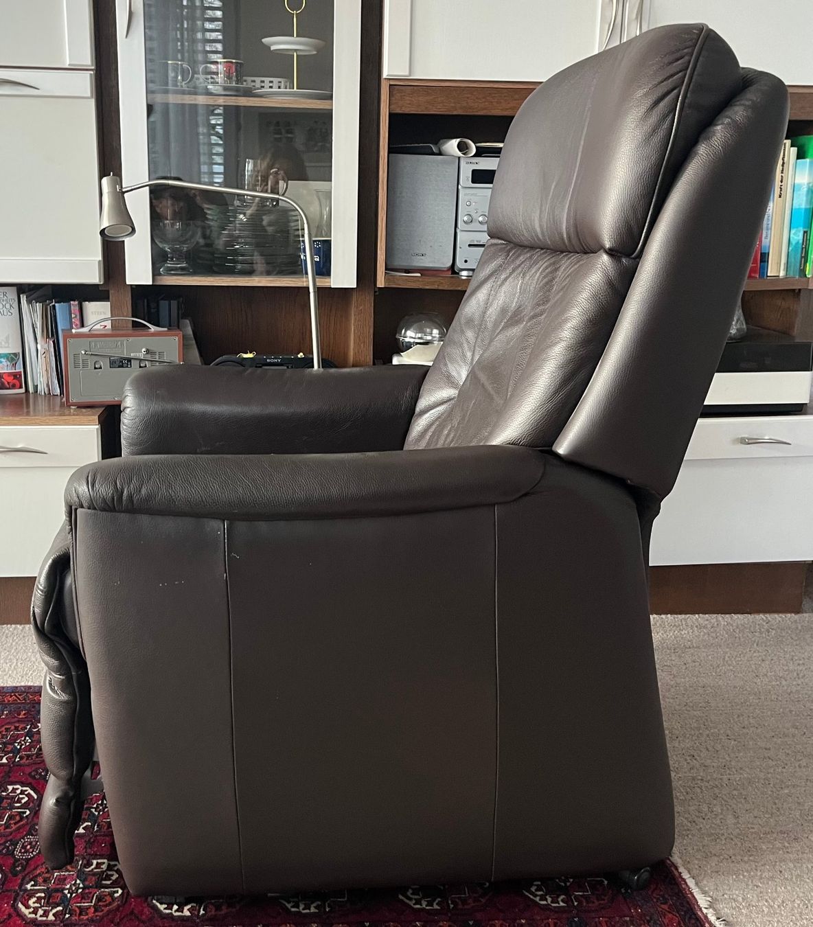 Himolla Fauteuils: Relaxsessel Leder mit Aufstehhilfe – D'occasion à Kloten par Susan55 1