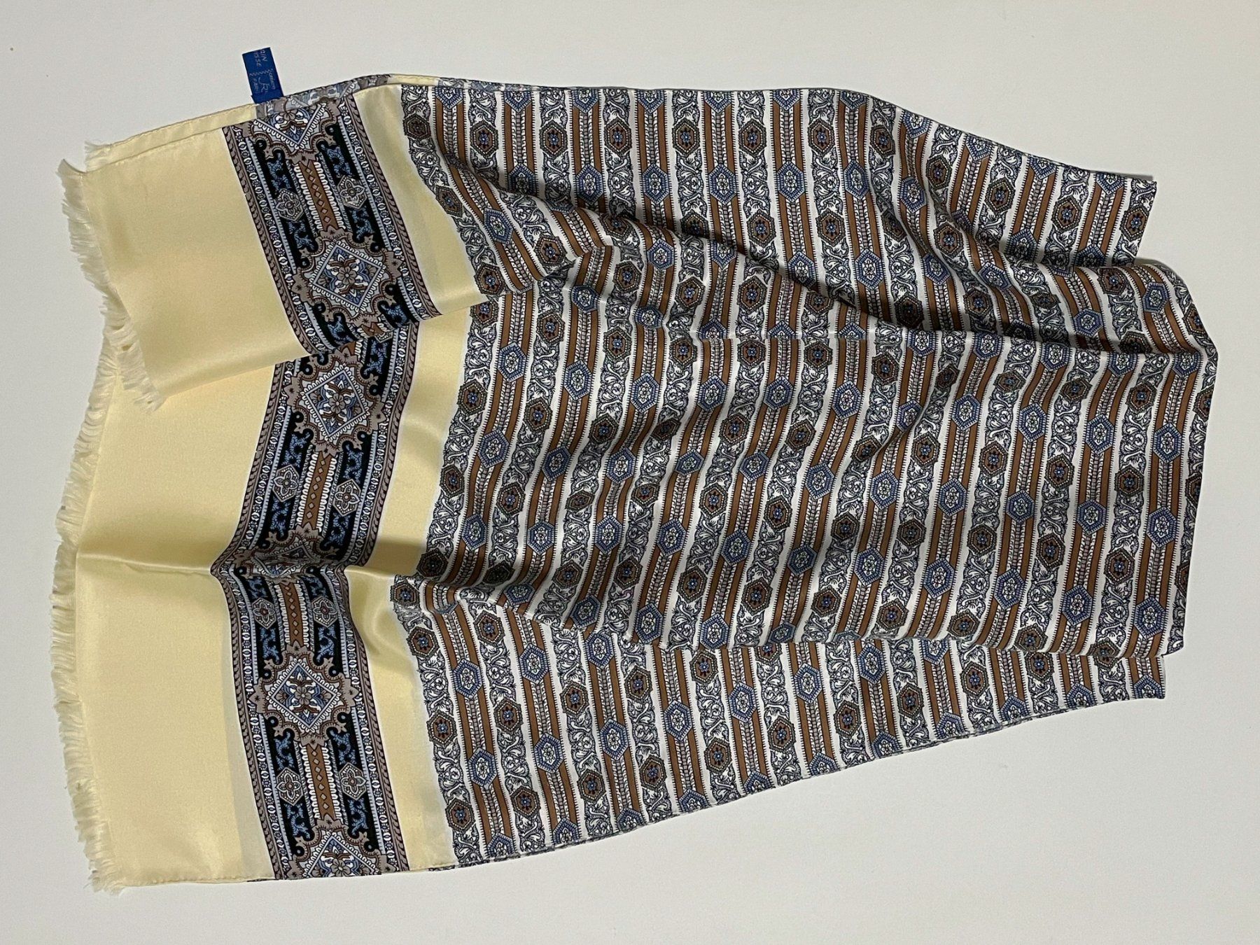 Schals: Herrenschal hellgelb mit blau Paisley – Neu (gemäss Beschreibung) aus Brüttisellen von Buxus 1