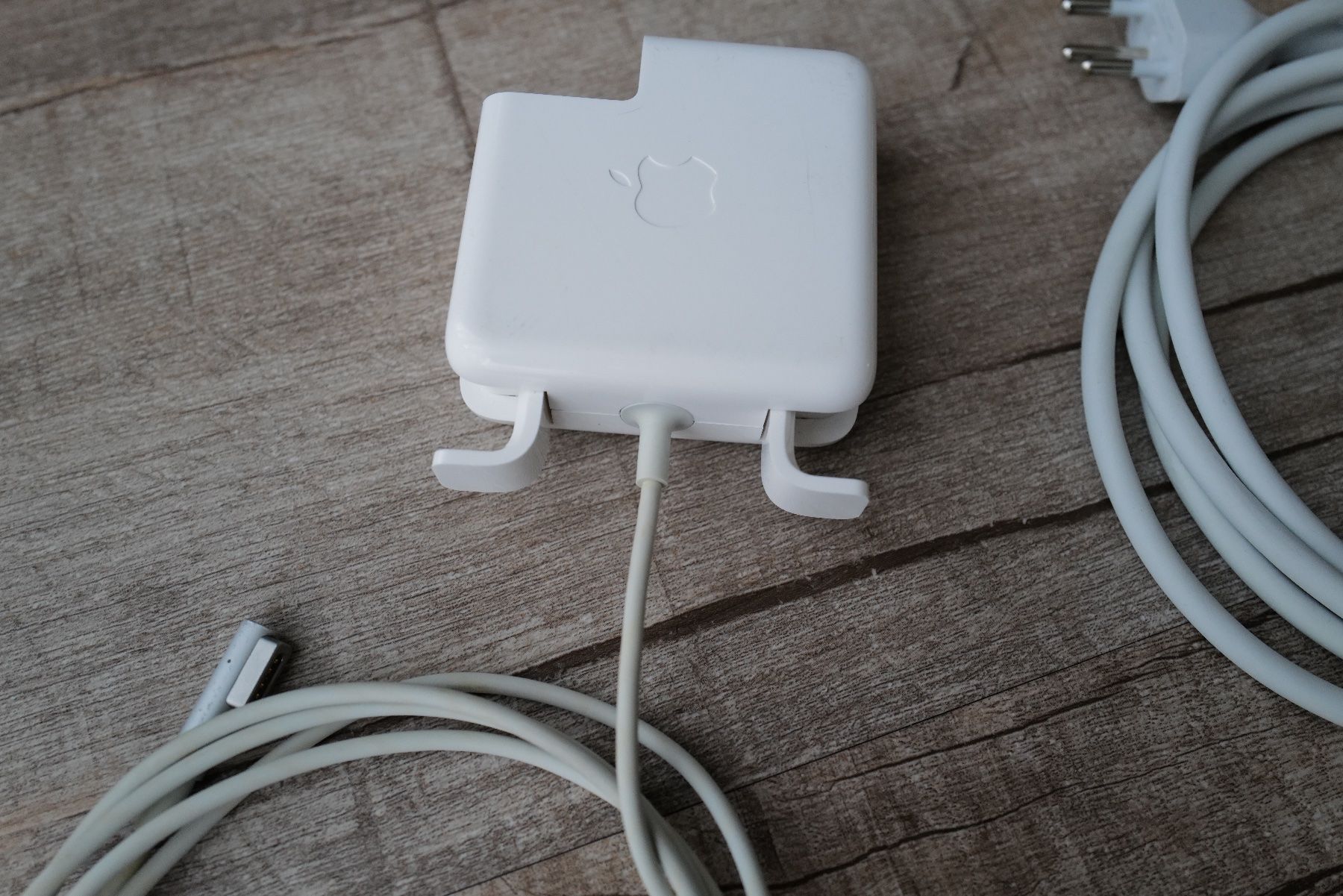 Apple Caricabatterie: originale Apple Magsafe Netzteil 60 W - geprüft – Usato da Port venduto da hgn1 1