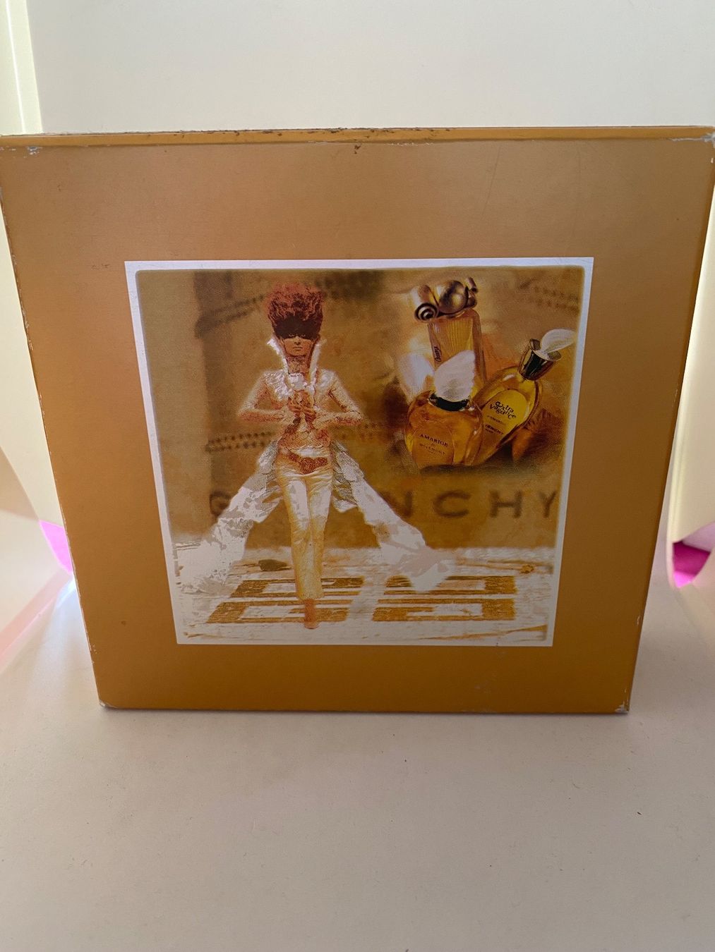 Givenchy Profumi & Eau de Toilette: Coffret miniatures parfums Givenchy – Usato da Bouveret venduto da wes_7zll 1