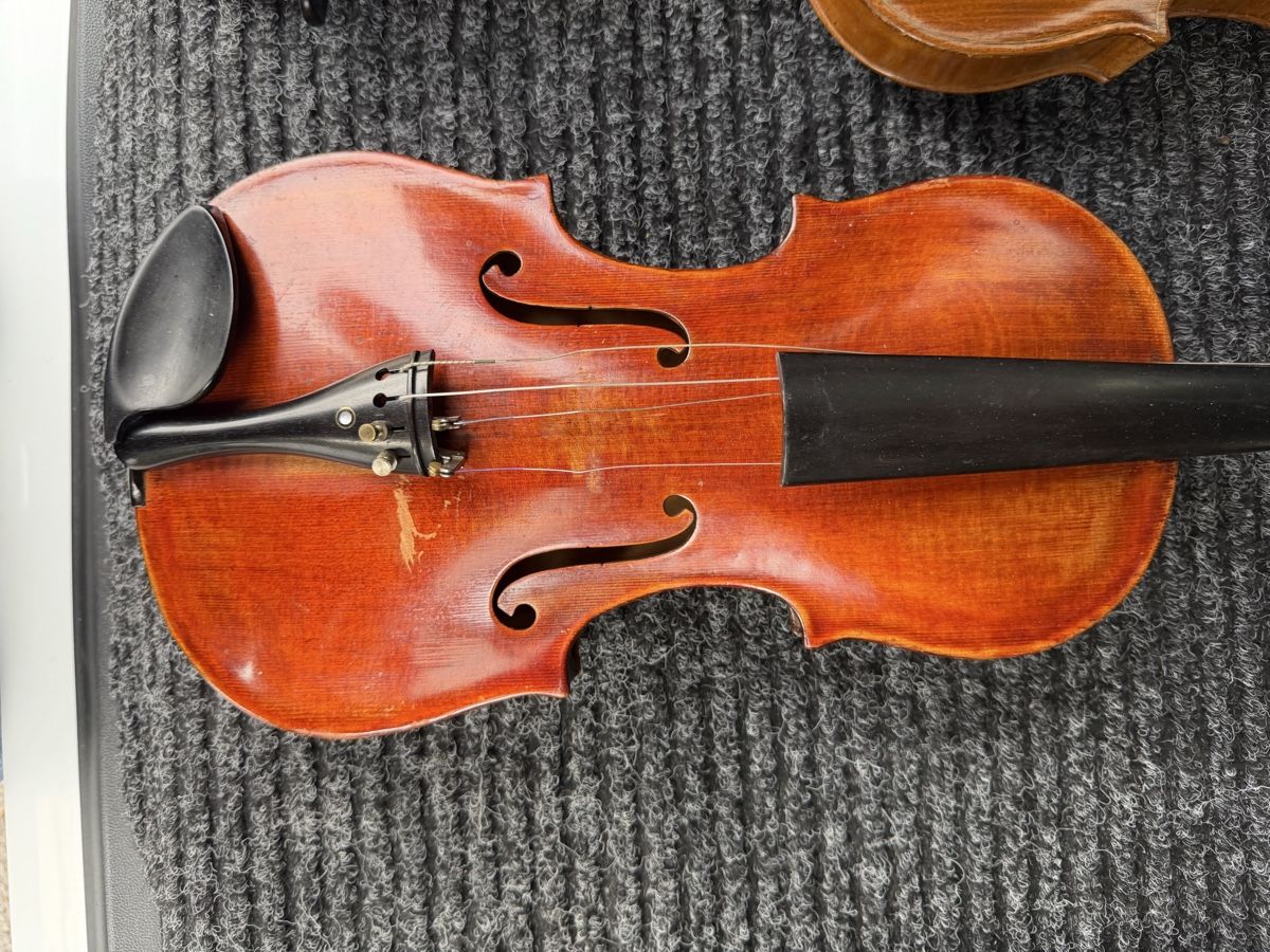 Musikinstrumente: 2 Geigen  – Gebraucht aus Domdidier von HA92 7