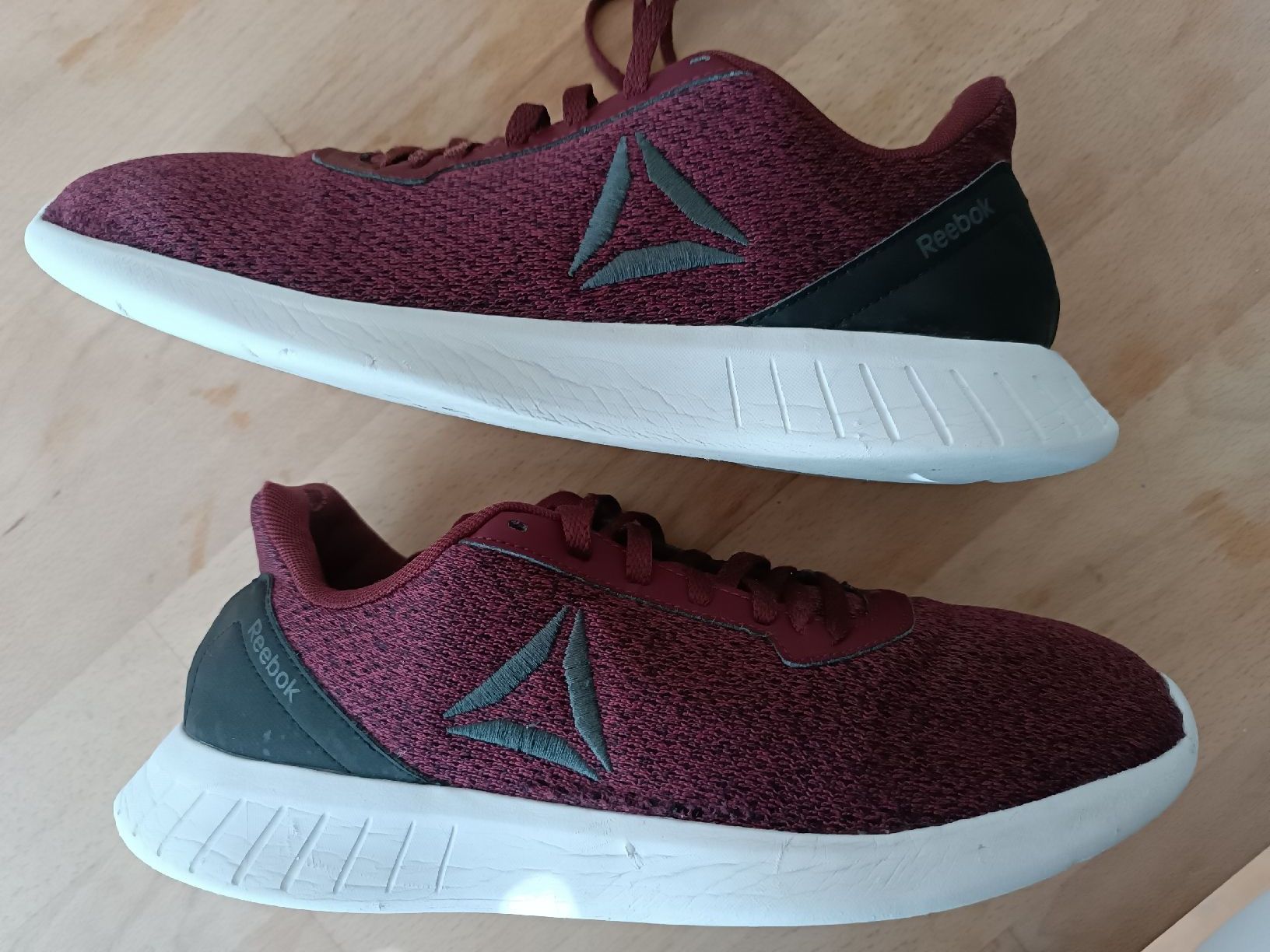 Reebok Scarpe da uomo: Reebok Sneaker Paket Gr 42 – Usato da Binz venduto da julijuli 2