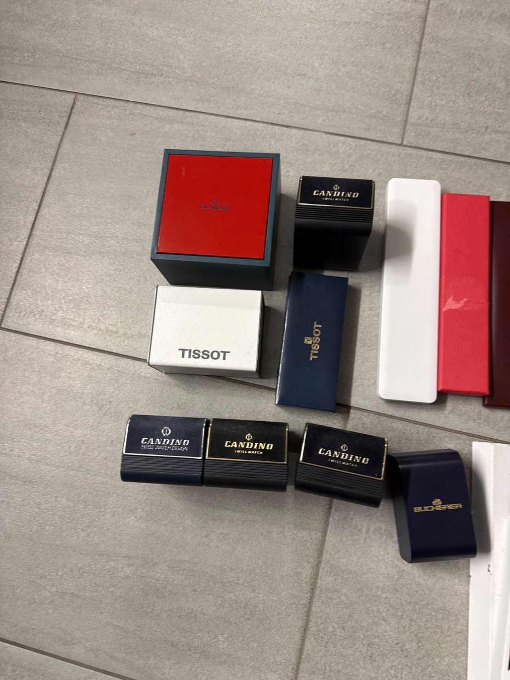 Scatole porta orologi: Uhrenboxen Lot – Difettoso da Pfeffingen venduto da Allhandelklgwatches 1
