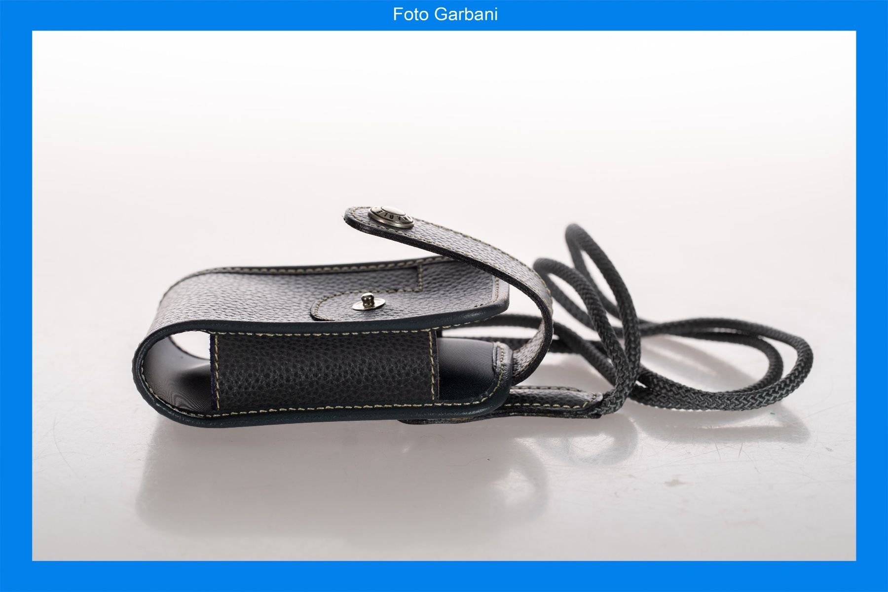 Astucci : Astuccio con laccio Canon – Usato da Muralto venduto da FotoGarbani 1