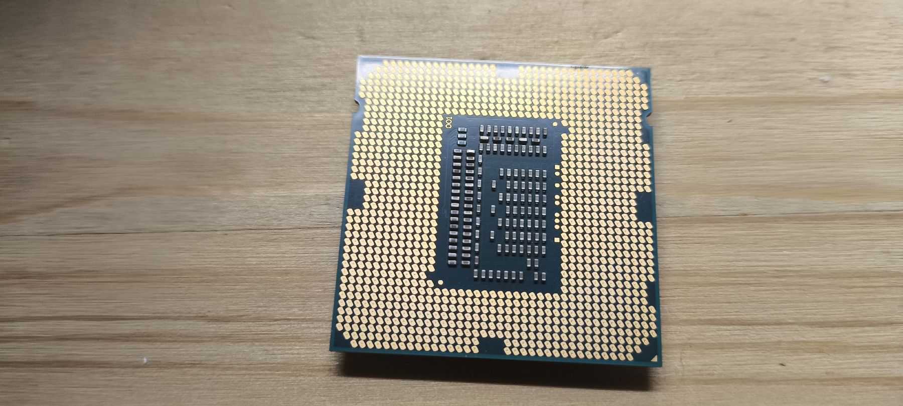 Intel Componenti elettronici: Intel I5 3350P LGA1155 – Usato da Les Reussilles venduto da julien123 1