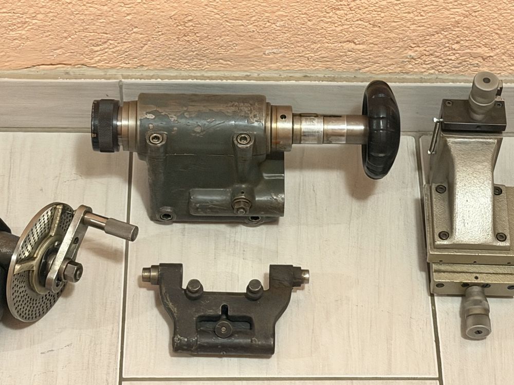 Liquidation d'outils de mécaniciens anciens (Gebraucht) in Bassecourt ...
